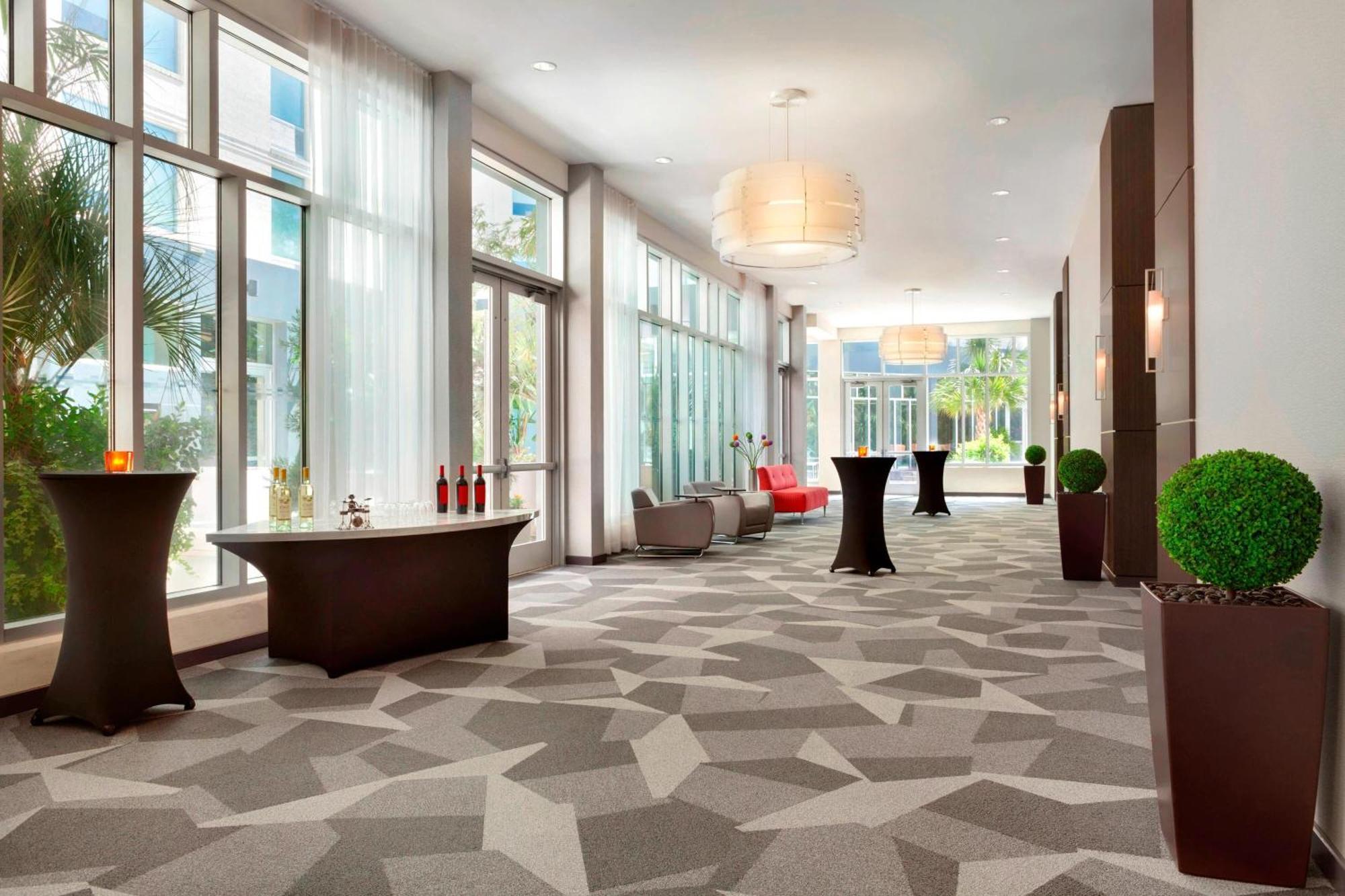 Aloft Jacksonville Tapestry Park Exterior photo
