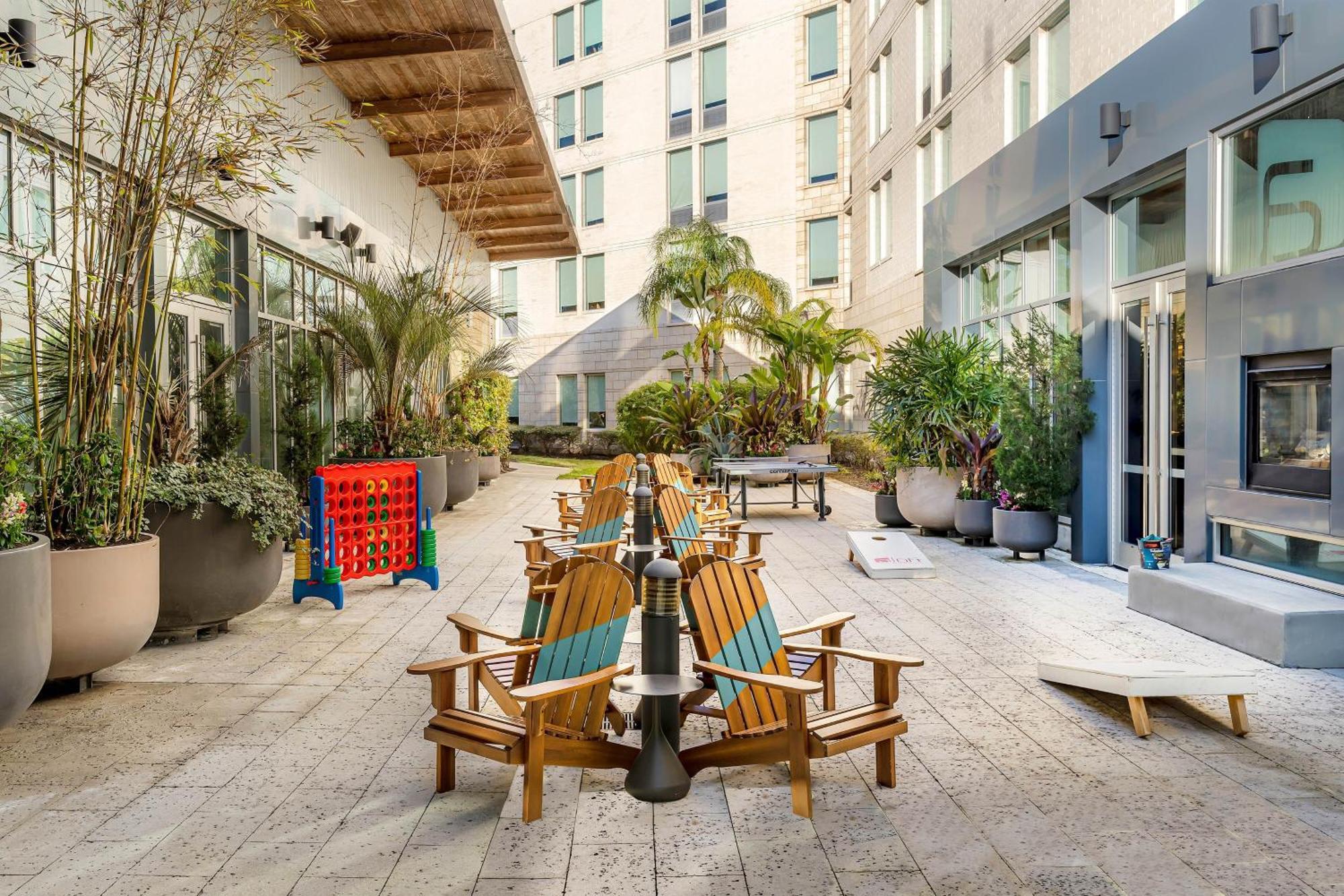 Aloft Jacksonville Tapestry Park Exterior photo